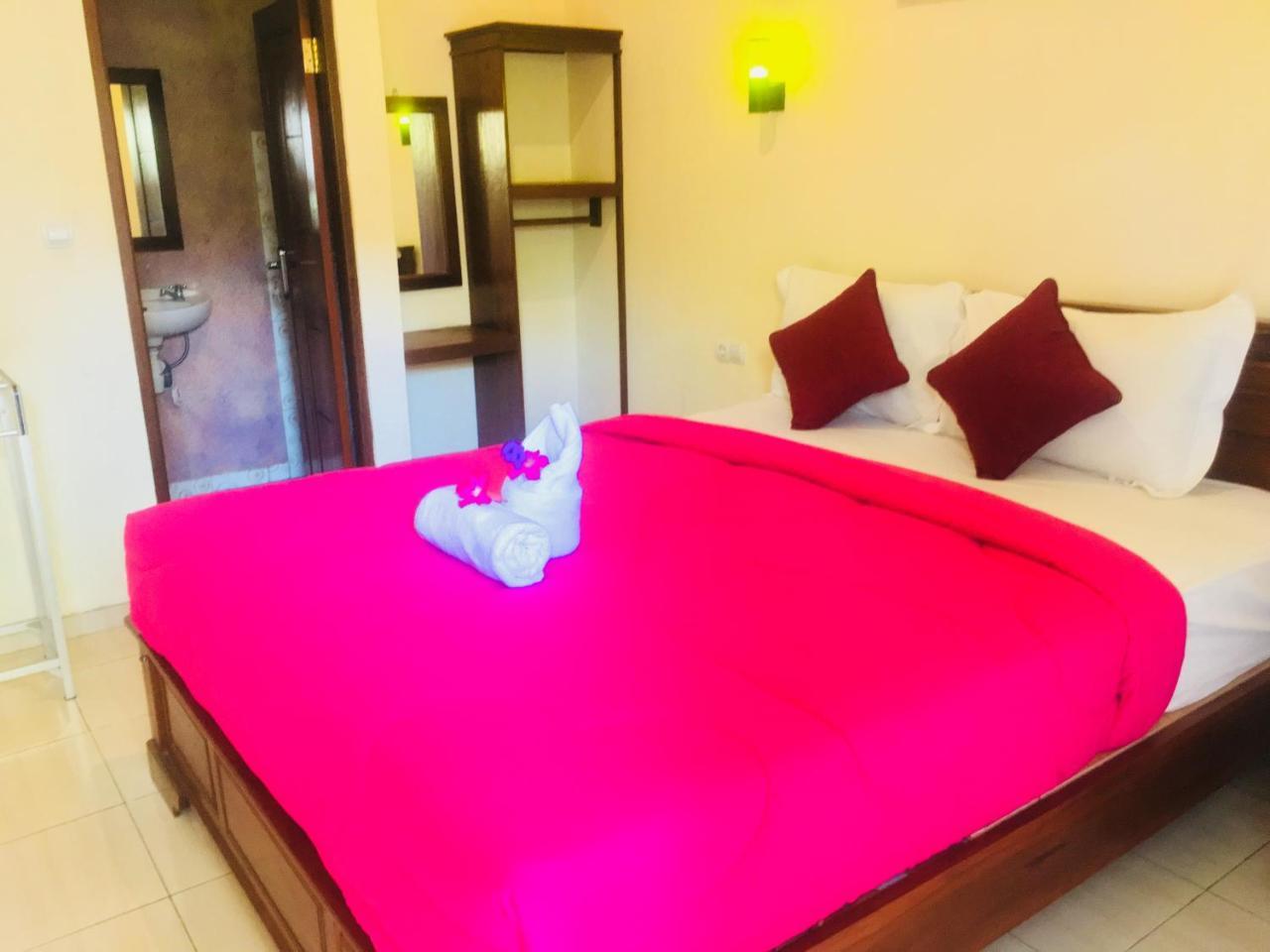 Yudhist Guest House Нуса Лембонган Екстериор снимка