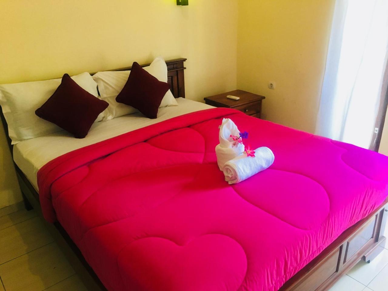 Yudhist Guest House Нуса Лембонган Екстериор снимка